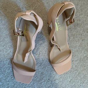 Women’s Heels.